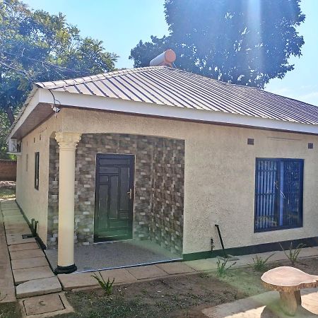 לילונגווה Matt Bed And Breakfast מראה חיצוני תמונה