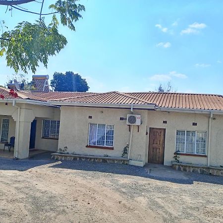 לילונגווה Matt Bed And Breakfast מראה חיצוני תמונה