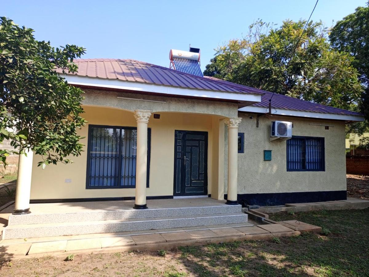 לילונגווה Matt Bed And Breakfast מראה חיצוני תמונה